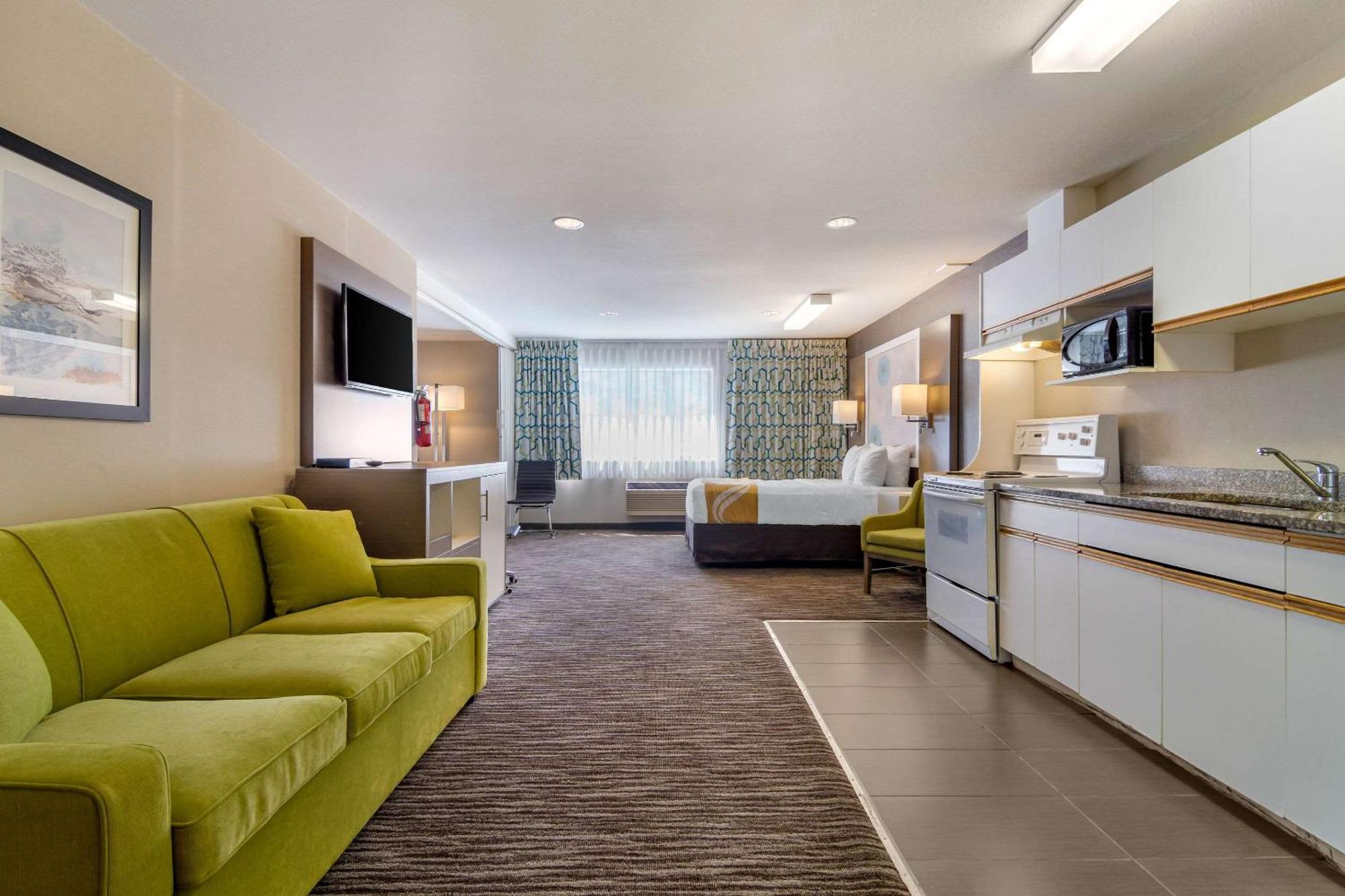 Quality Inn Kamloops Eksteriør billede